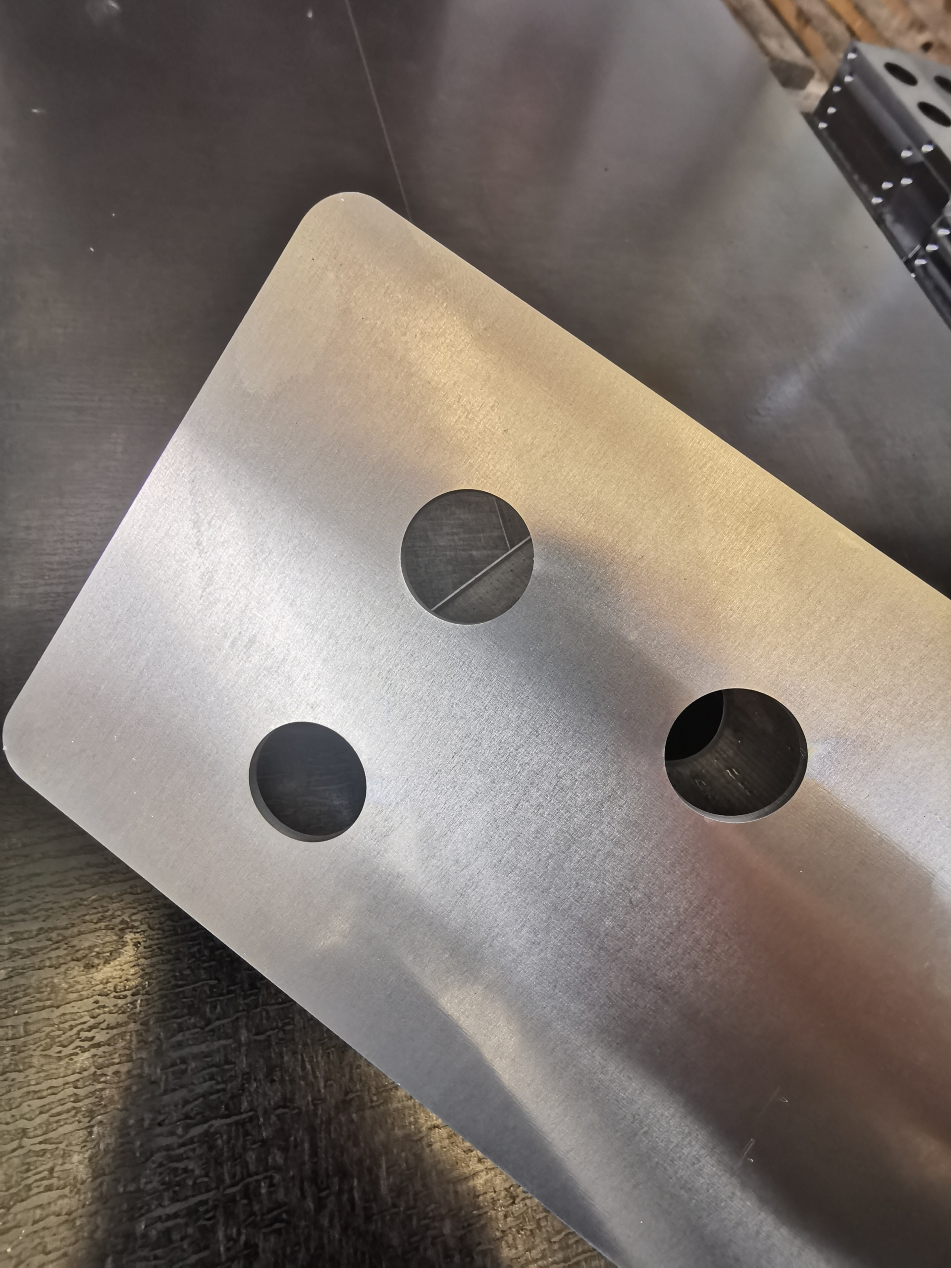 AL5754 Spessore 3mm AL5754
Spessore 3mm