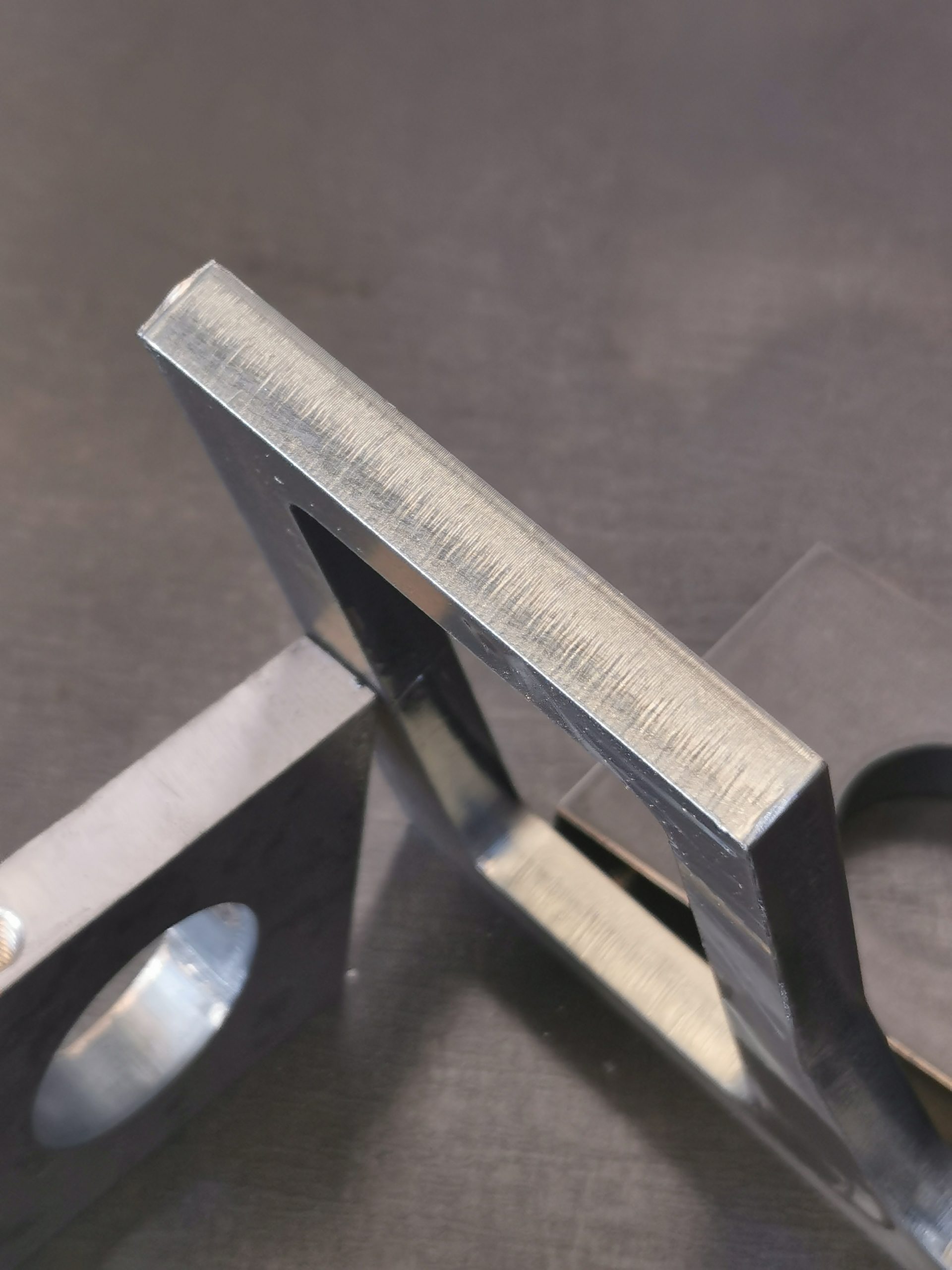 S355J2
Spessore 10mm